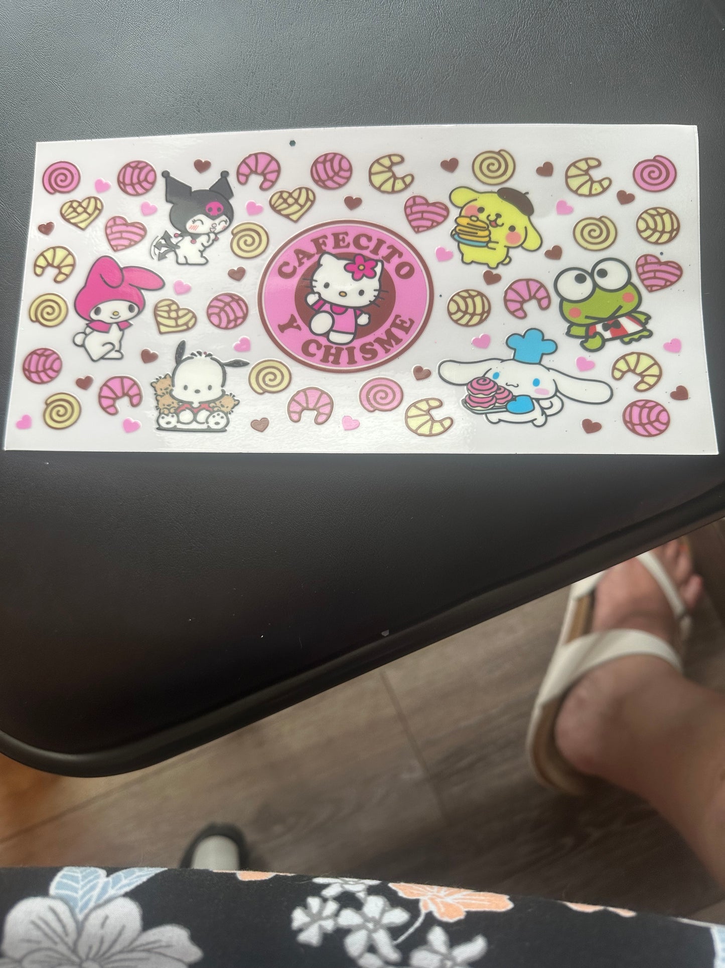 Hello kitty cafecito
